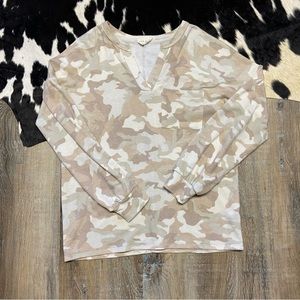 143 story | camo top